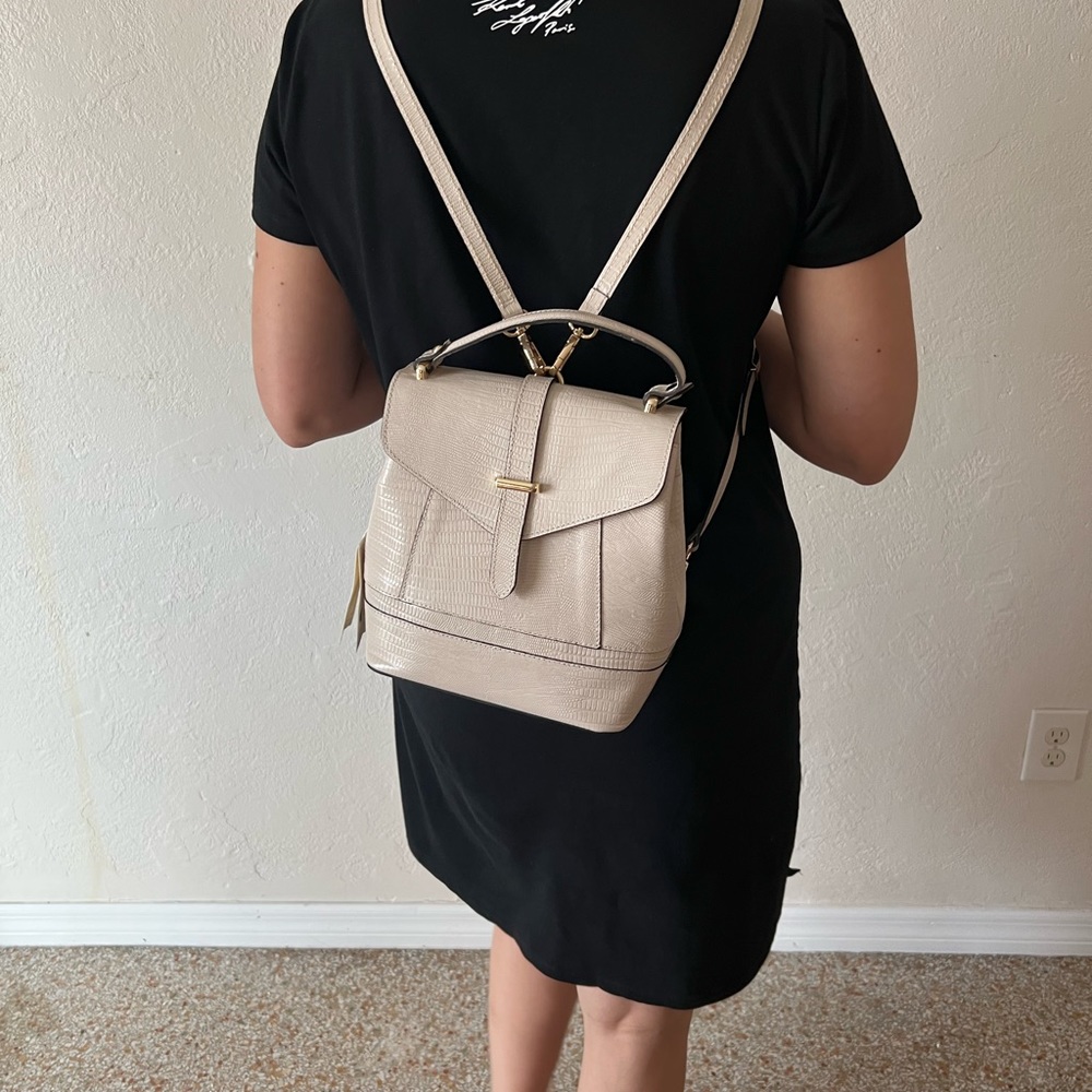NWT DIVINA FIRENZE CONVERTIBLE BACKPACK SHOULDER BAG - Picture 6 of 10